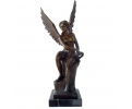 Mujer alada de bronce con peana de mármol