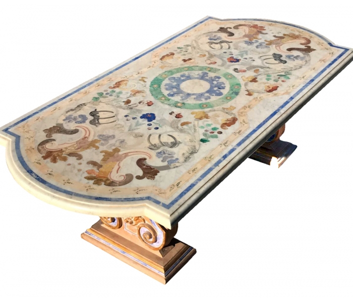 Mesa de mármol pintada con pies realizados en madera