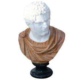 Busto del emperador romano...