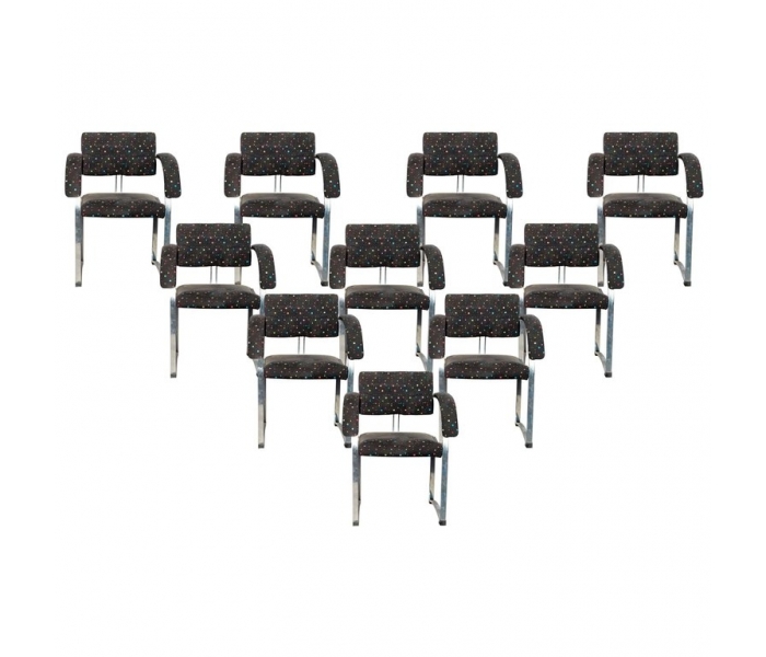 Conjunto de diez sillones de acero...