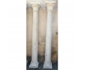 Pareja de columnas de mármol travertino
