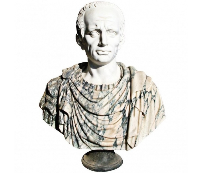 Busto del emperador Julio Cesar...