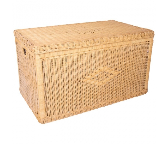 Baúl de mimbre vintage con marco de madera y tapa