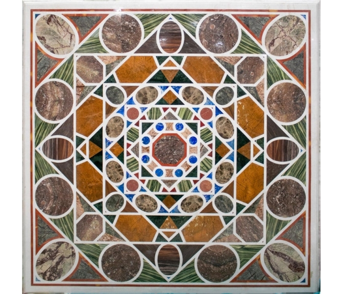 Tablero de mesa cuadrado en mosaico...