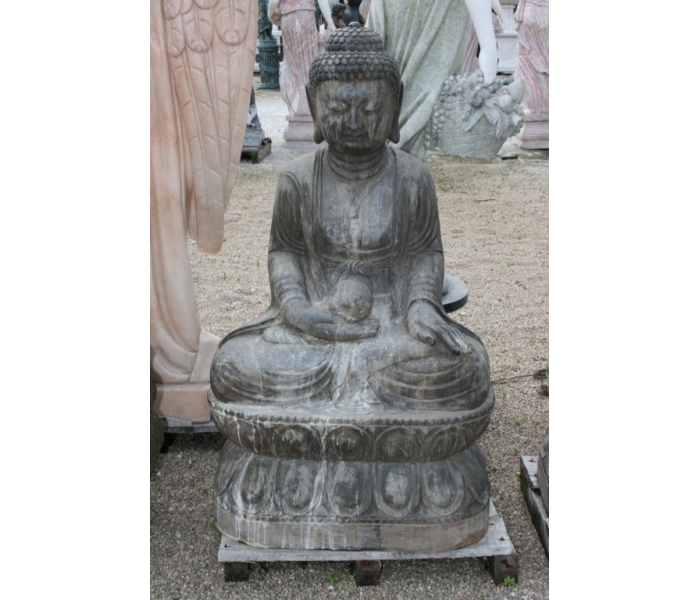 Buda de piedra sentado tallado a mano