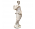 Escultura de mujer con alas de pez realizada en mármol blanco