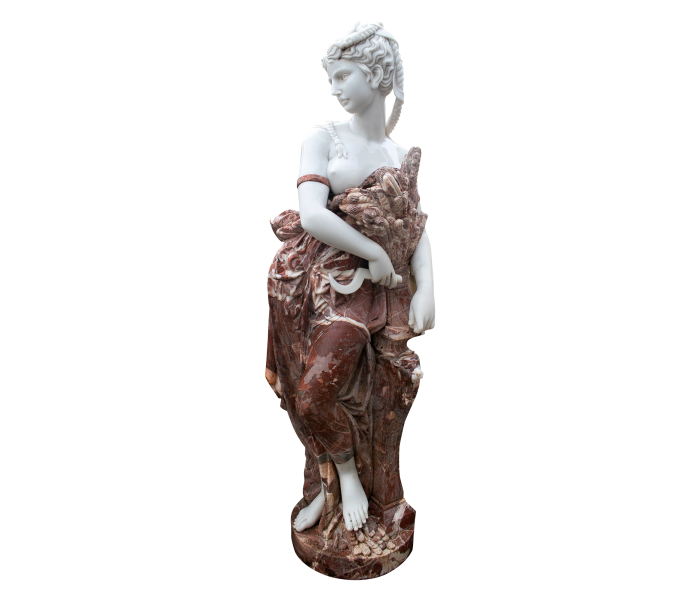 Escultura de mármol de  mujer