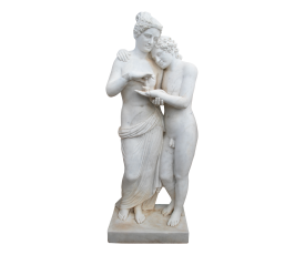 Escultura de pareja realizada en mármol blanco tallado a mano
