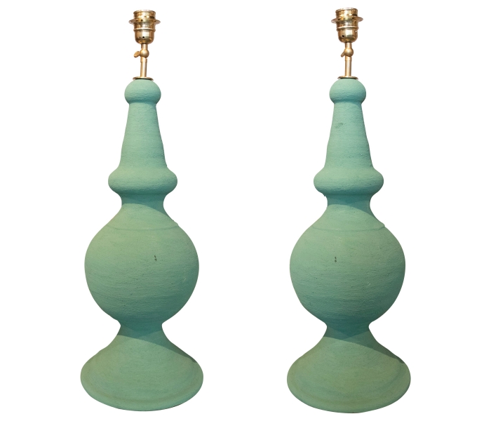 Lámparas de cerámica pintada en verde