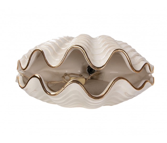1980s Ceramic shell-shaped table lamp...