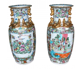 1980s Pair of Oriental Style Porcelain Vases with Stamp