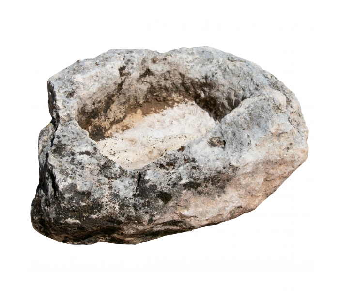 Pila de piedra española tallada a mano