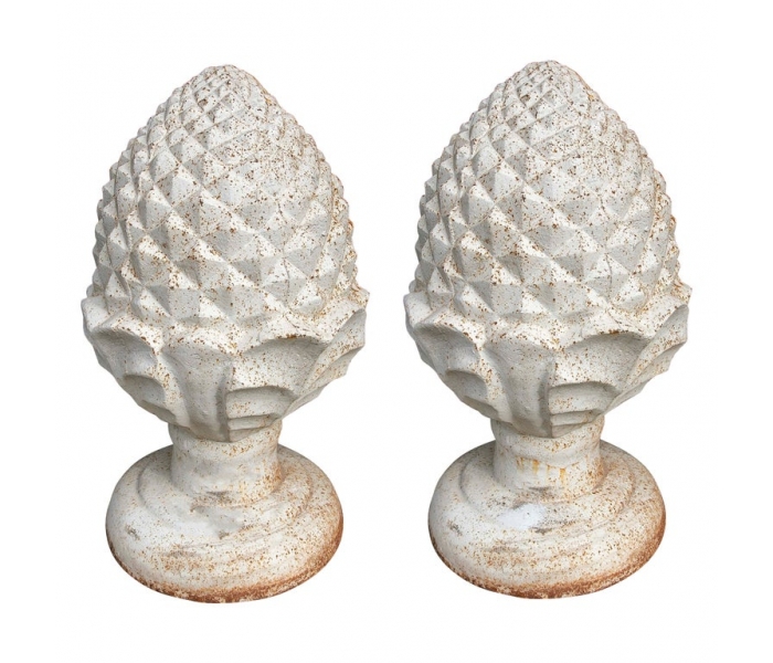 Pareja de remates decorativos de piña...
