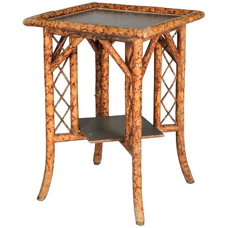 Mesa Auxiliar Oriental de Bambú y Madera, de los Años 50