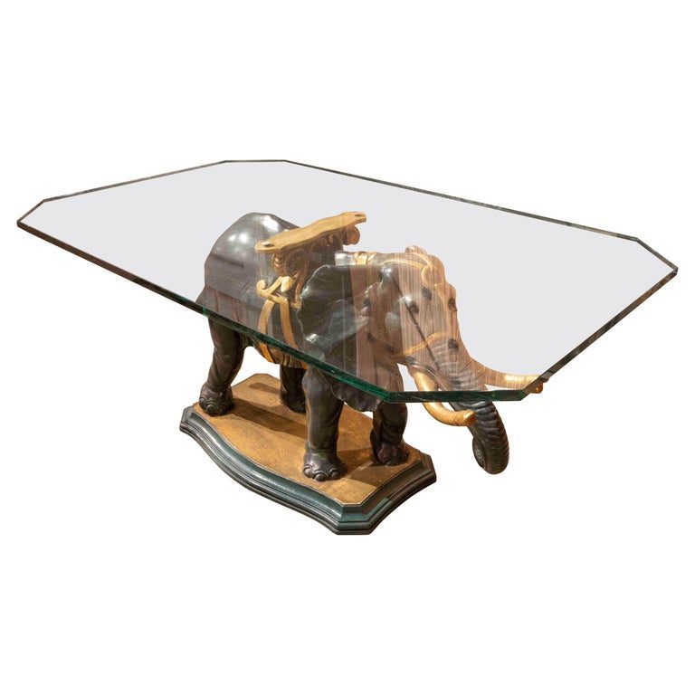 Mesa de café vintage de los años 70 con forma de elefante y tapa de cristal biselado, Italia