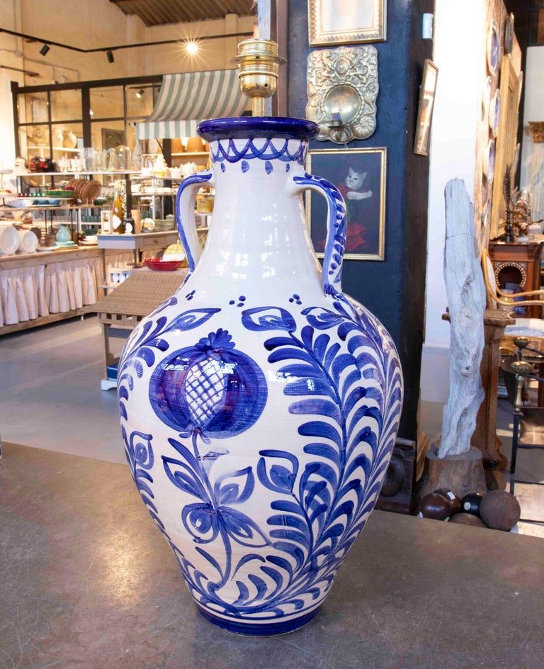 Lámpara Española de Cerámica Azul y Blanca, Estilo Granada