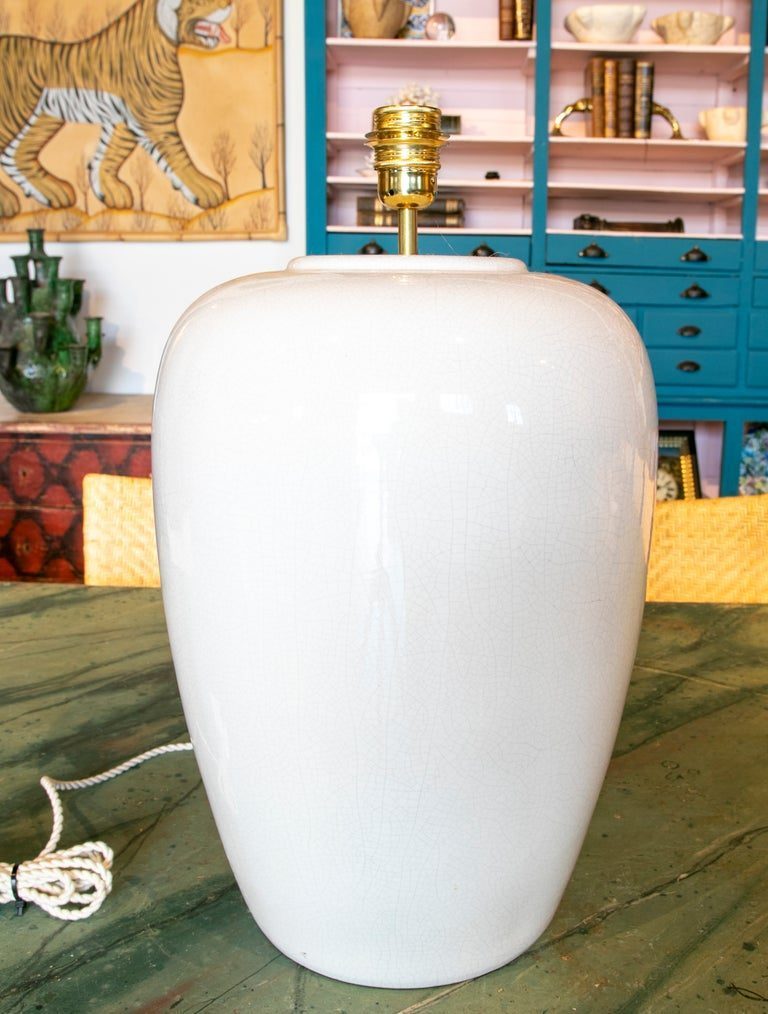 Lámpara de mesa de cerámica blanca de los años 90