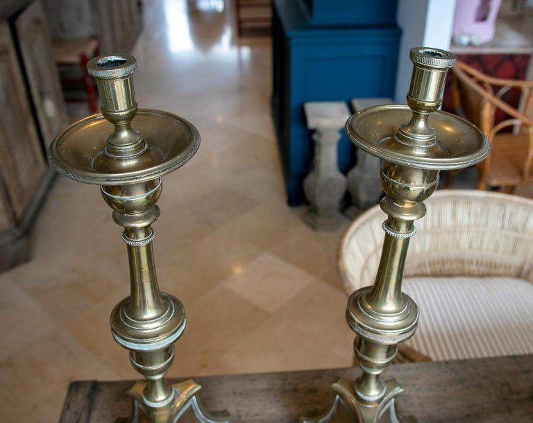 Pareja de candelabros de bronce del siglo XIX