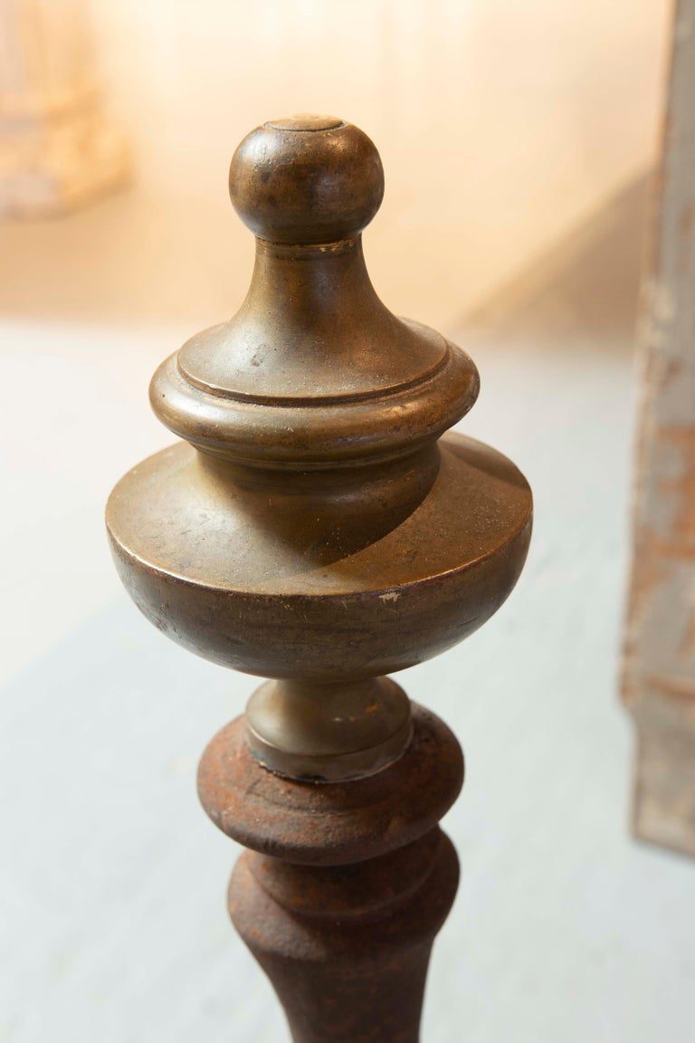 Pareja de morillos de chimenea de hierro y bronce del siglo XIX