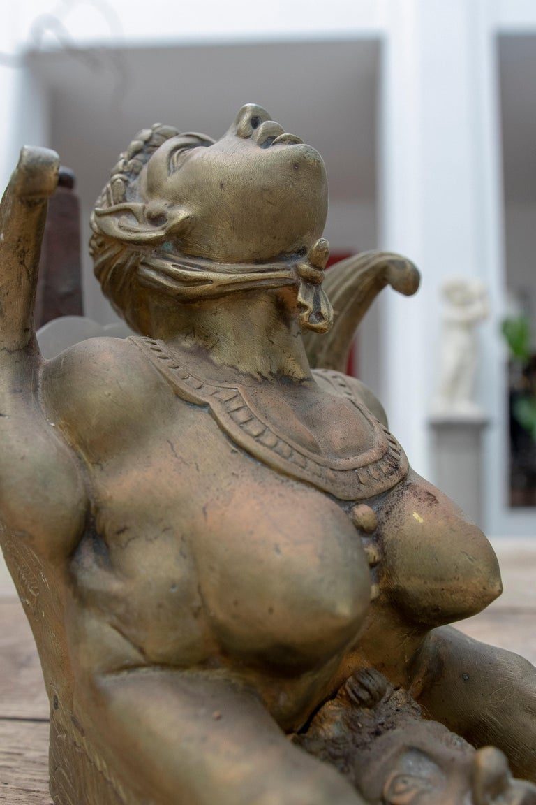 Pareja francesa del siglo XIX de morillos de bronce de personajes alados