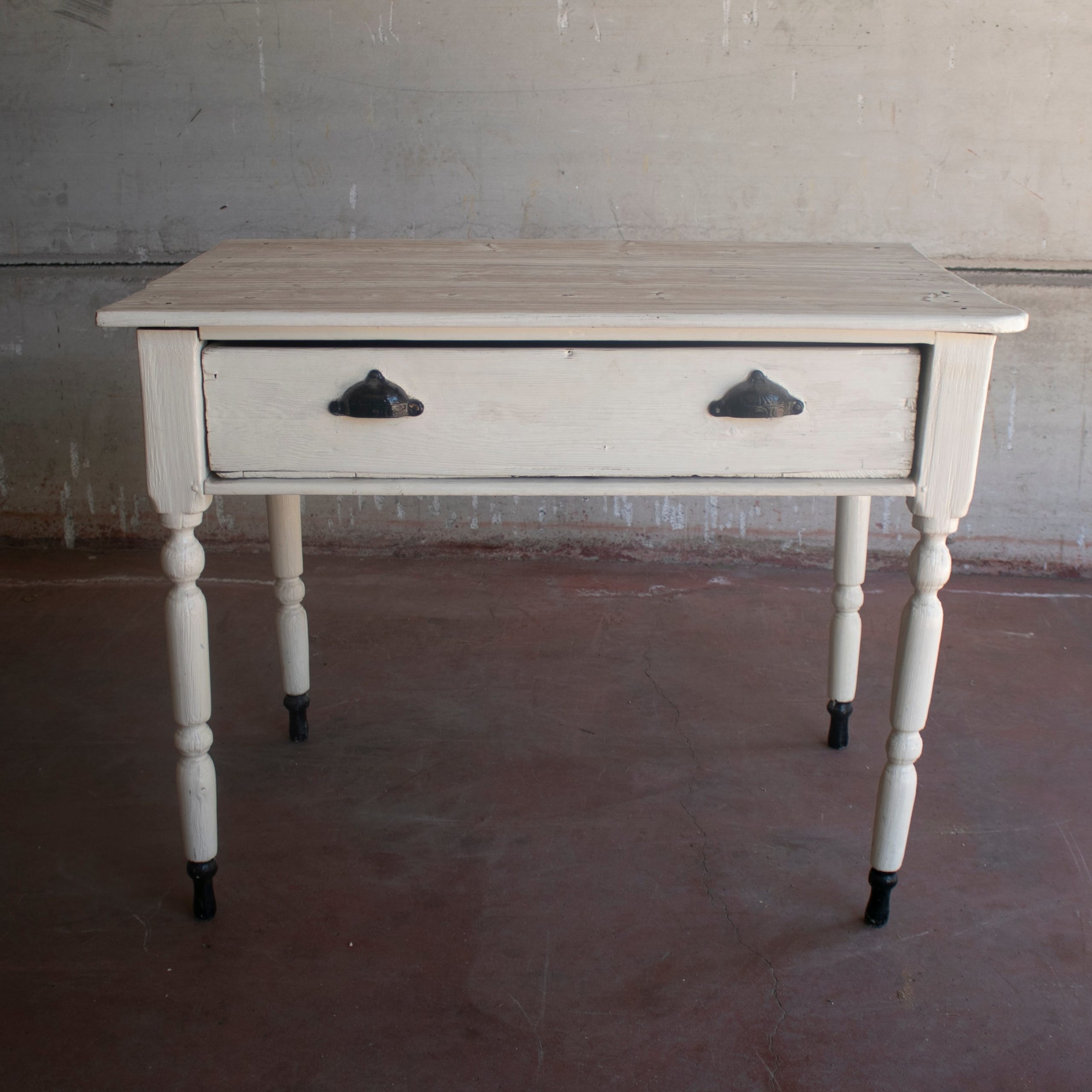 Mesa de Madera Blanca de Un Cajón de los Años 20