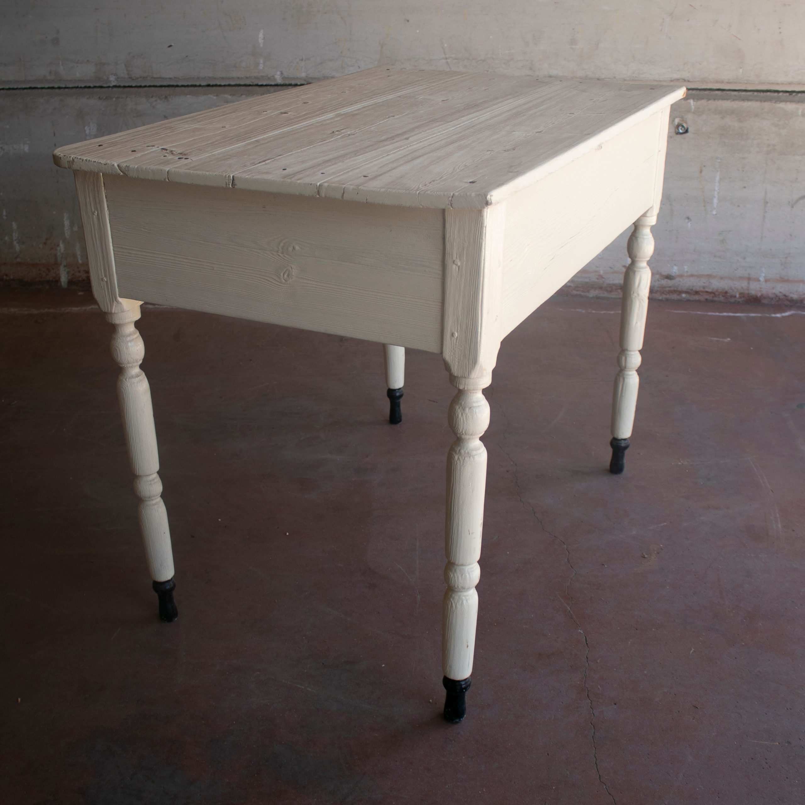 Mesa de Madera Blanca de Un Cajón de los Años 20