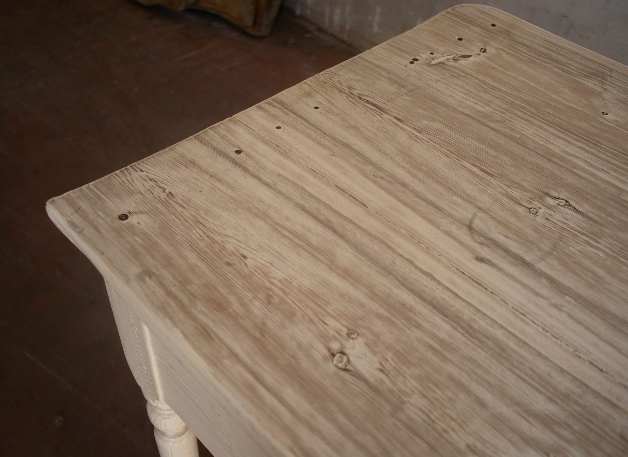 Mesa de Madera Blanca de Un Cajón de los Años 20