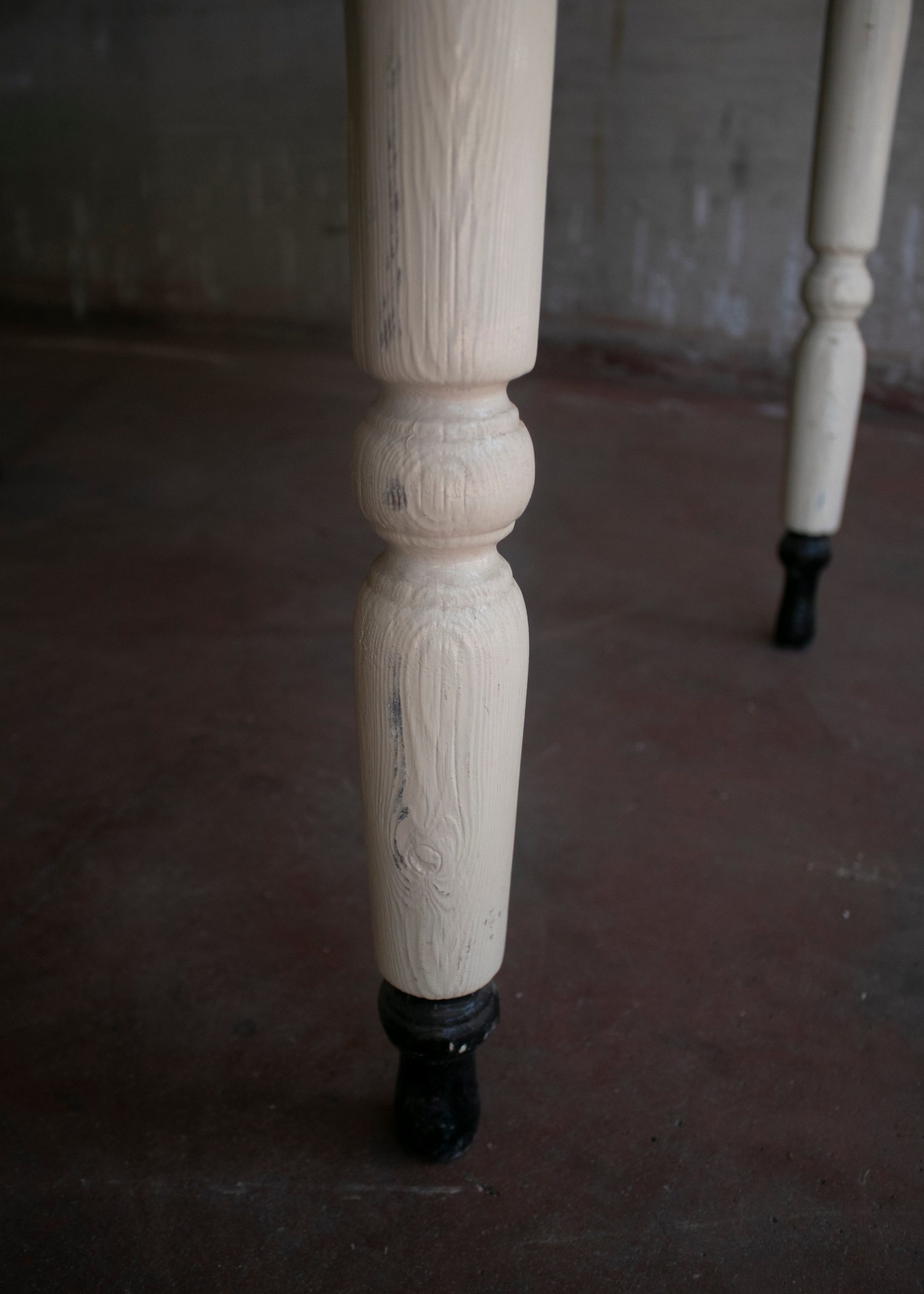 Mesa de Madera Blanca de Un Cajón de los Años 20