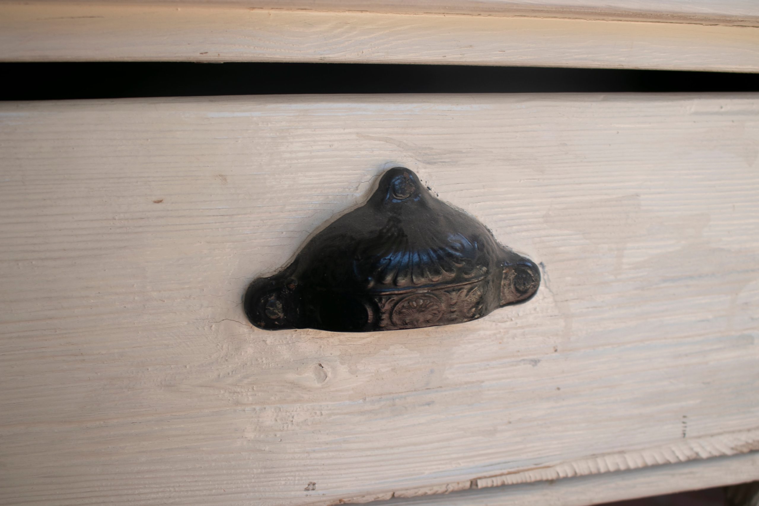Mesa de Madera Blanca de Un Cajón de los Años 20