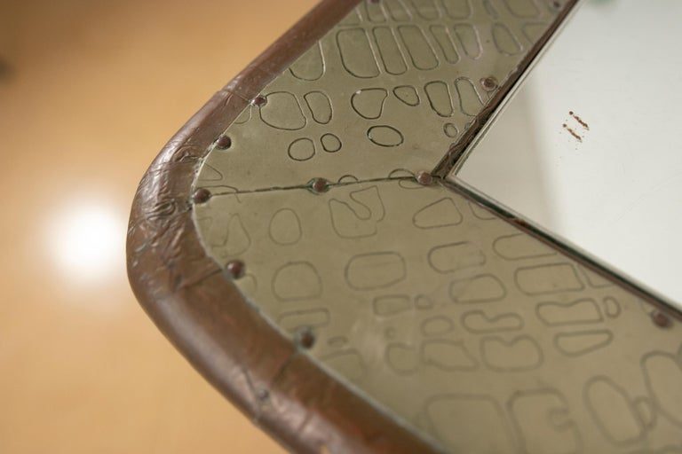 Cómoda de bronce y espejos firmada en los años 80