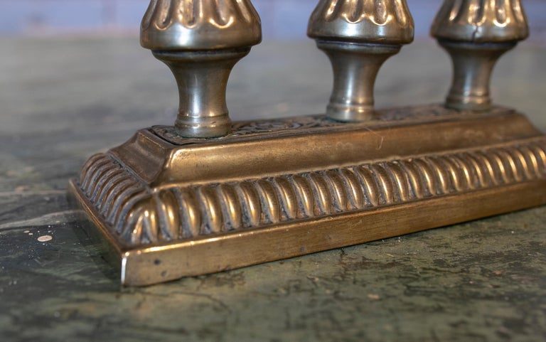 Pareja de morillos de bronce ingleses del siglo XIX