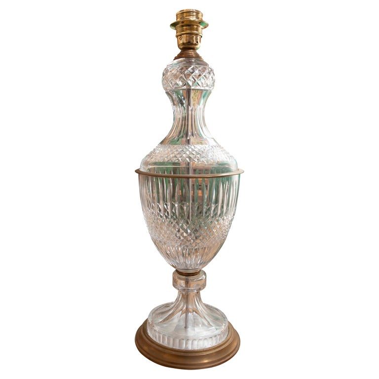 Lámpara de sobremesa de cristal tallado y bronce