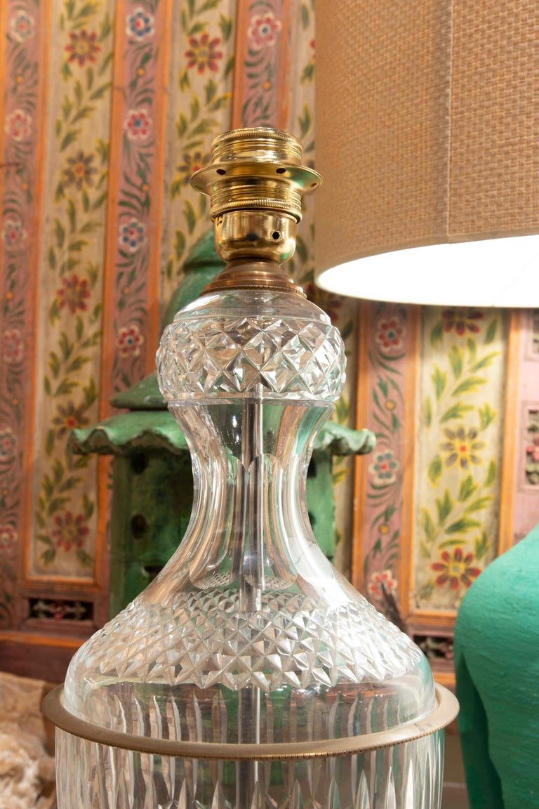 Lámpara de sobremesa de cristal tallado y bronce